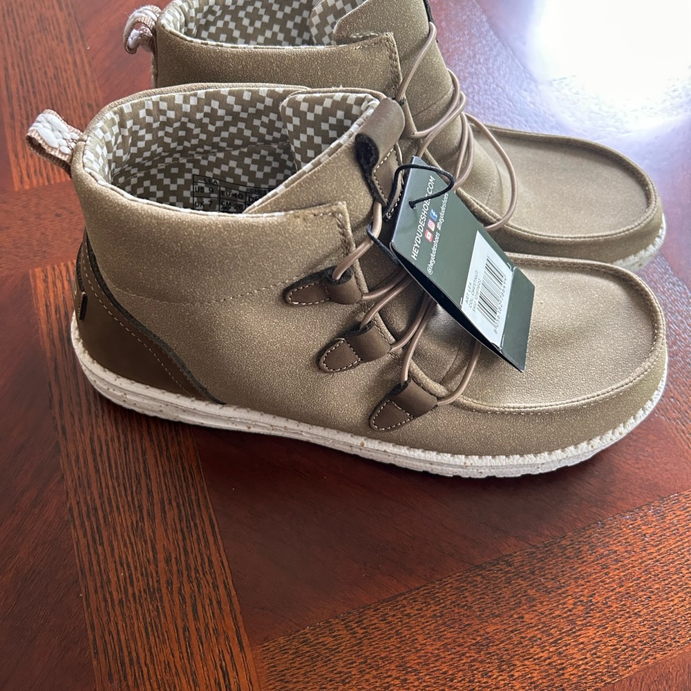 Women’s Hey Dudes Boots